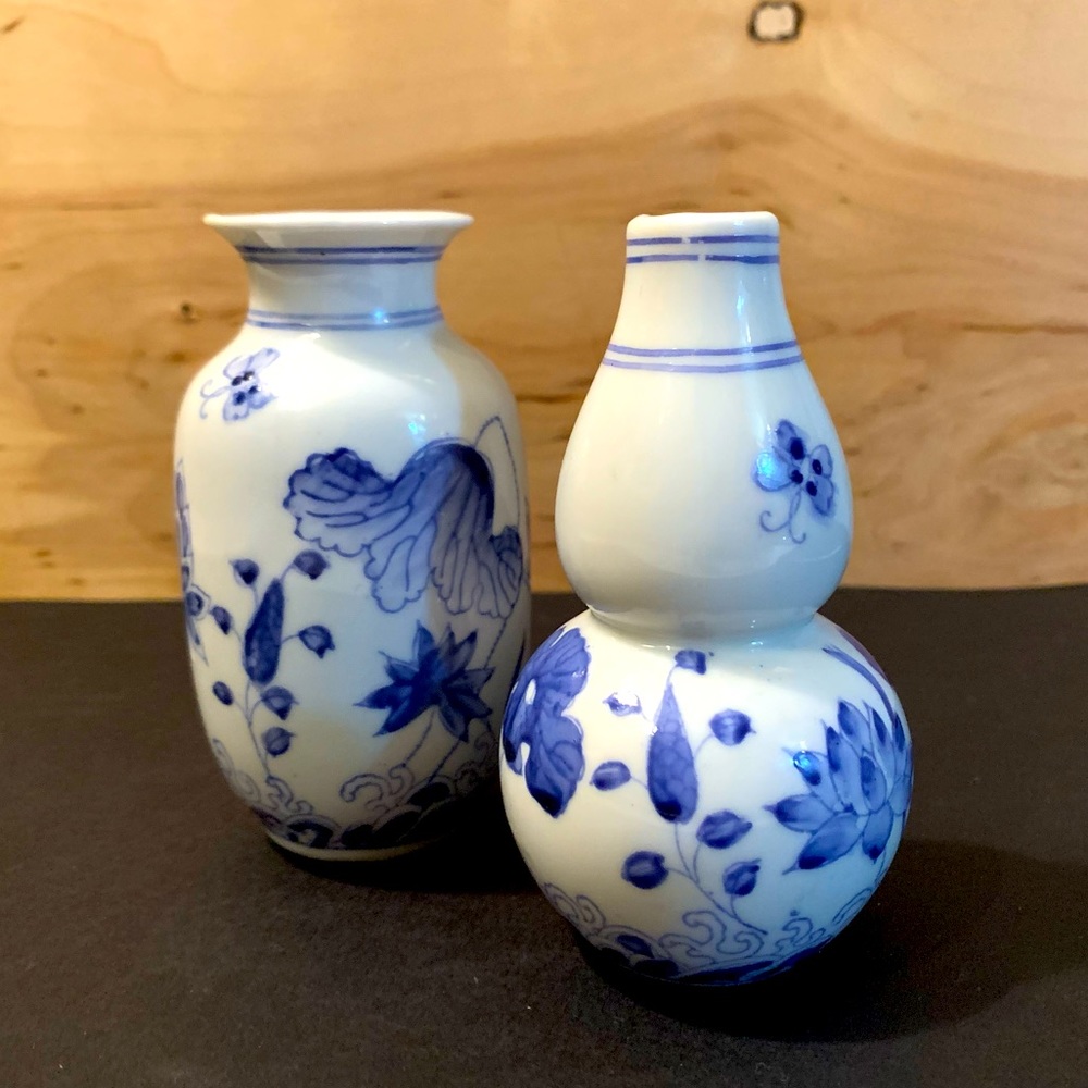 Saks Fifth Ave blue and white bud vase